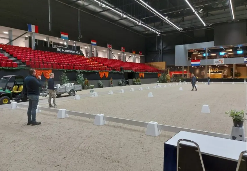 Dressuurpiste in MartiniPlaza